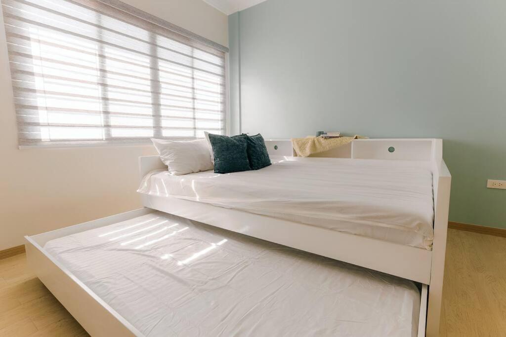 Two Bedroom Residential Home With Own Parking Angeles Ngoại thất bức ảnh