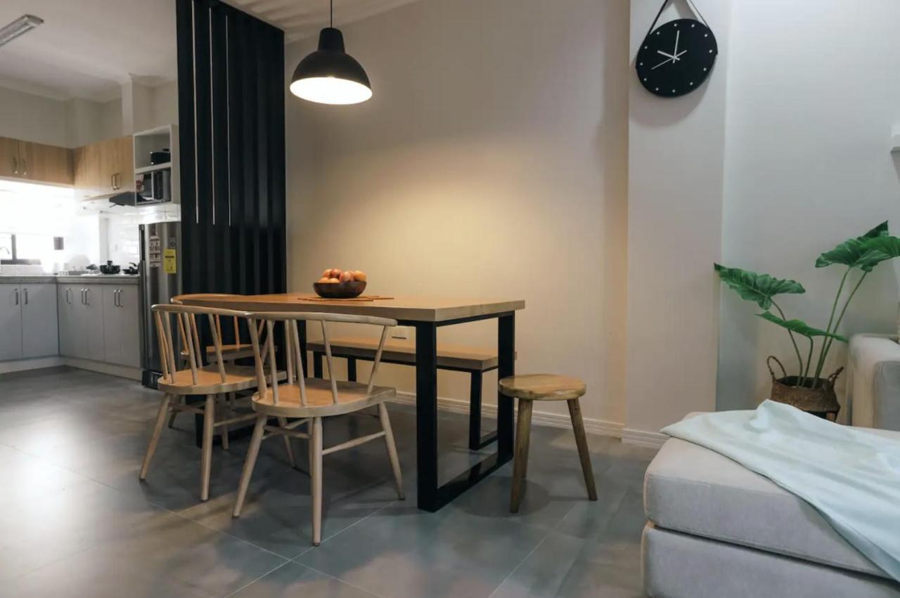 Two Bedroom Residential Home With Own Parking Angeles Ngoại thất bức ảnh